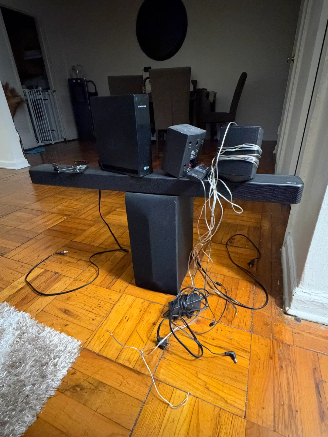 LG Soundbar System with Subwoofer and Speakers - photo 5