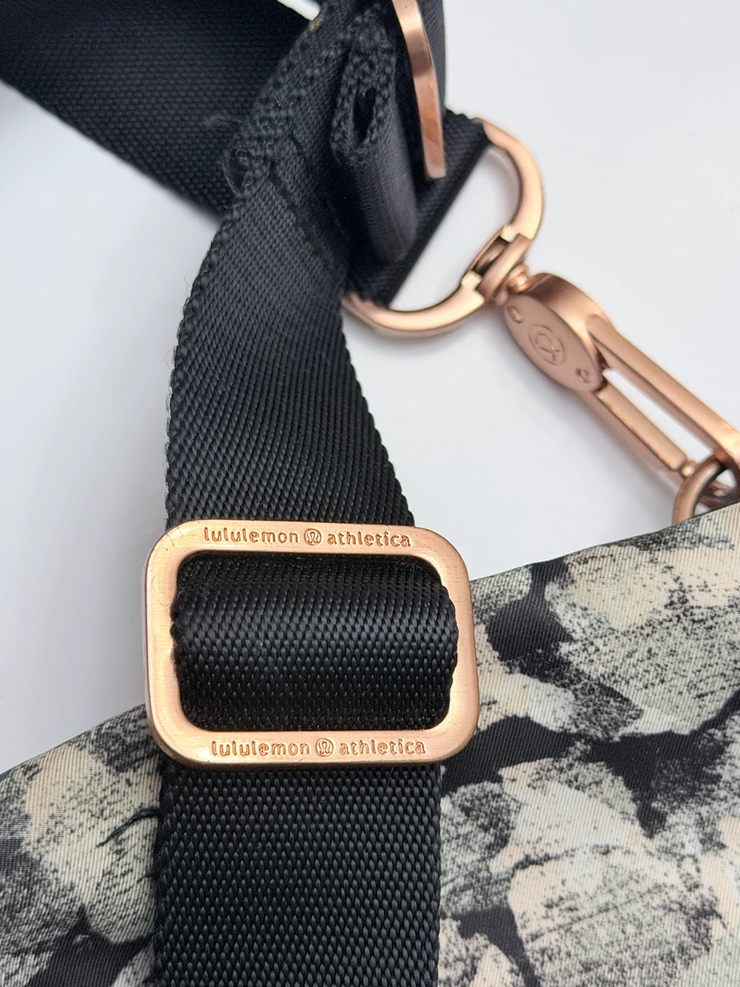 lululemon athletica Crossbody Bag Hip to be Free - photo 3