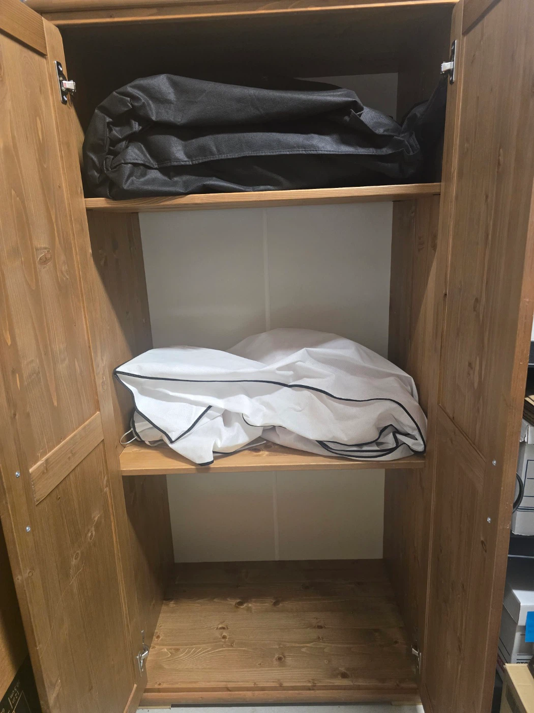Two-Door Wardrobe - photo 2