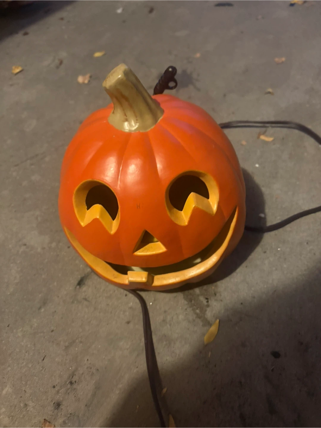 Light-up Plastic Pumpkin Decoration