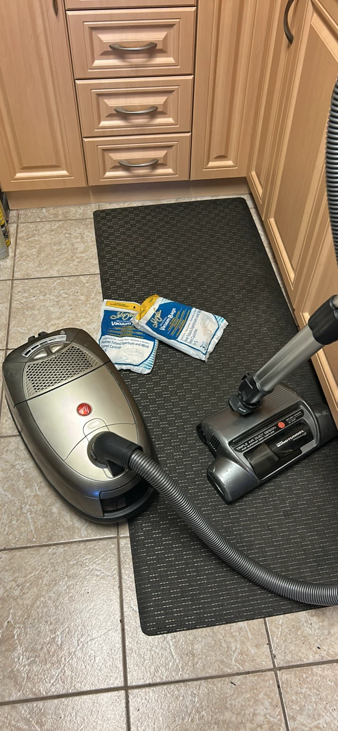 Hoover WindTunnel Canister Vacuum