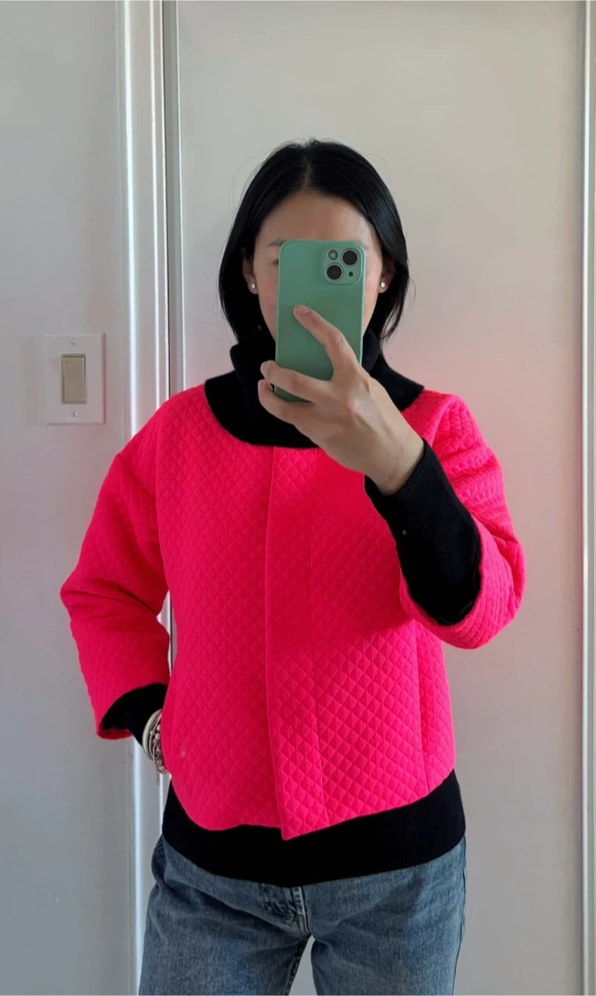 Topshop Neon Pink Quilted Jacket, size 4! 🥰