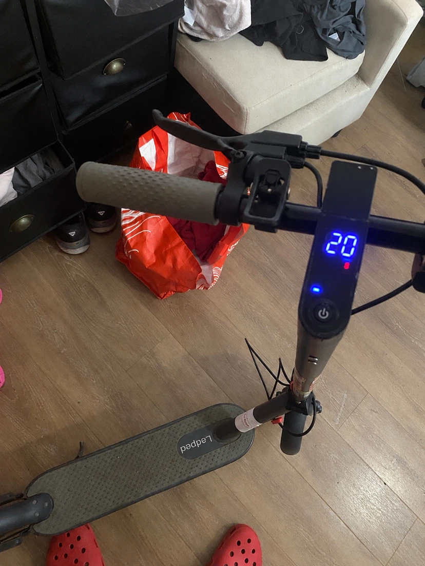 Ladped Electric Scooter 20mph - photo 2