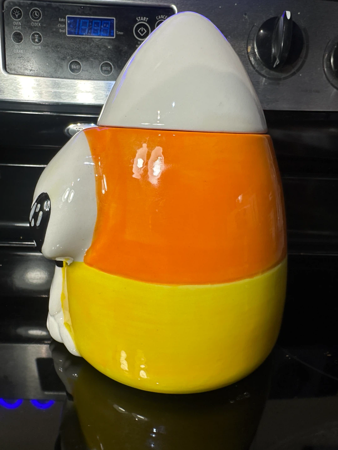 Snoopy Candy Corn Cookie Jar Gibson Housewares - photo 3
