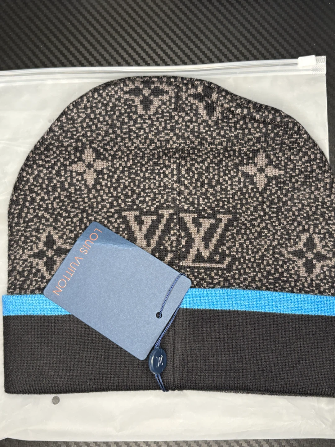 Louis Vuitton Monogram Beanie - photo 3