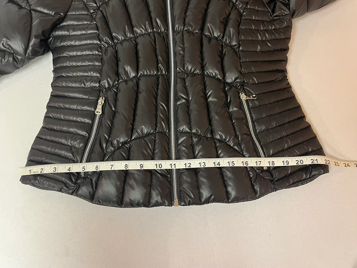 Guess Black Puffer Jacket - 8-10 - fall or winter wear - photo 5