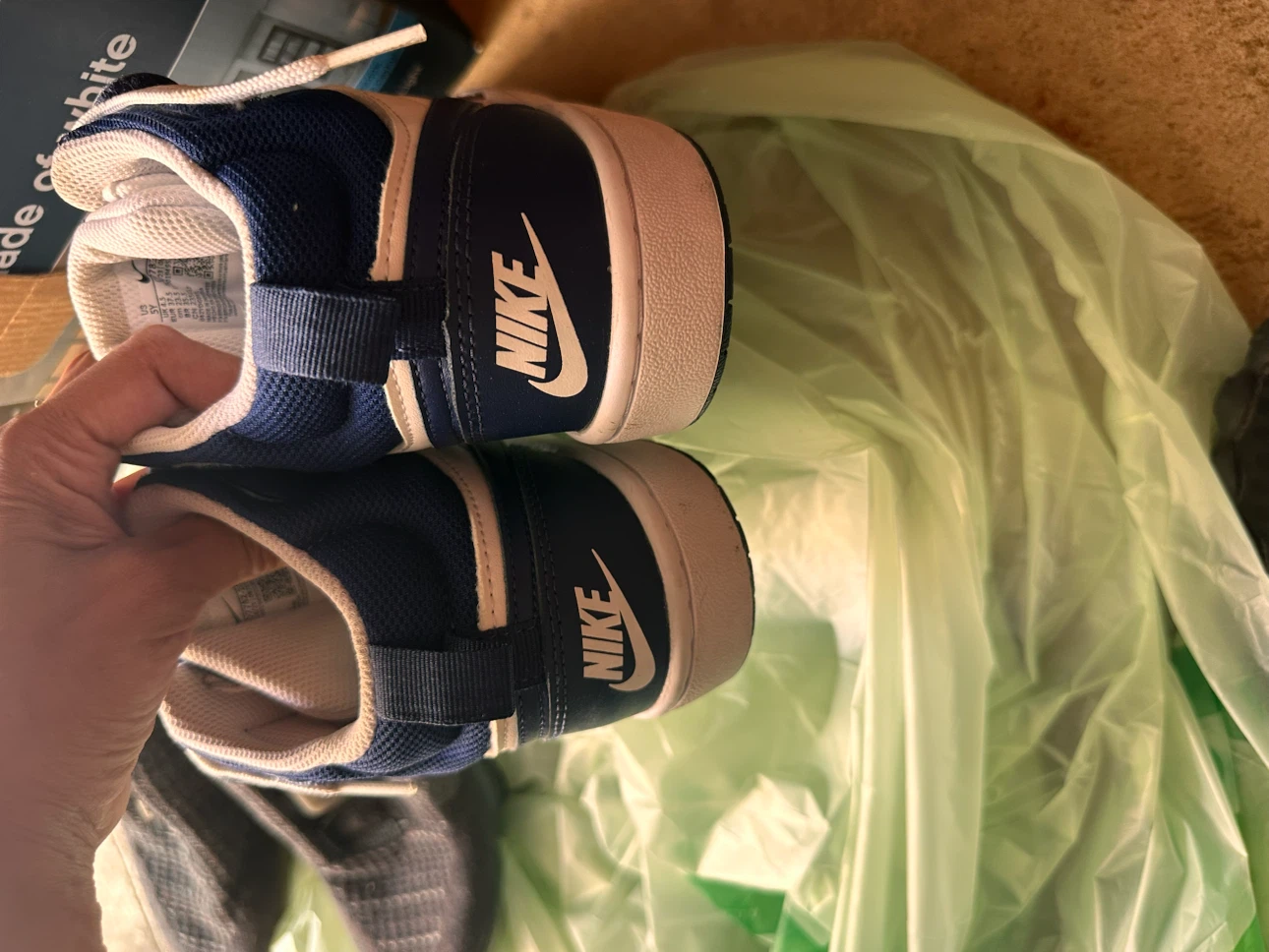 Nike Court Borough Mid 2 Shoes Youth Size 5Y - photo 4
