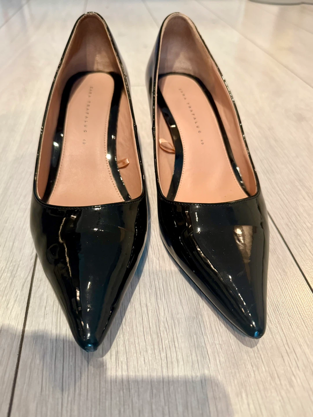 Zara Trafaluc Black Patent Pumps Size 40 - photo 2