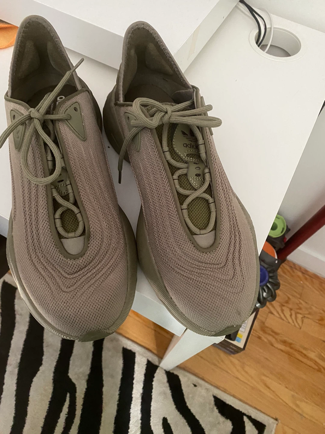 Adidas Olive Green Sneakers size 9.5 - photo 2