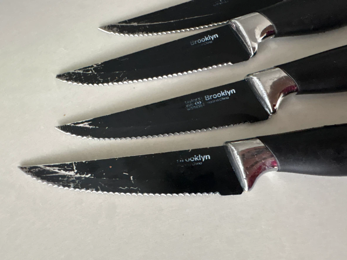 4 Taylor's Eye Witness Brooklyn Steak Knives - photo 2