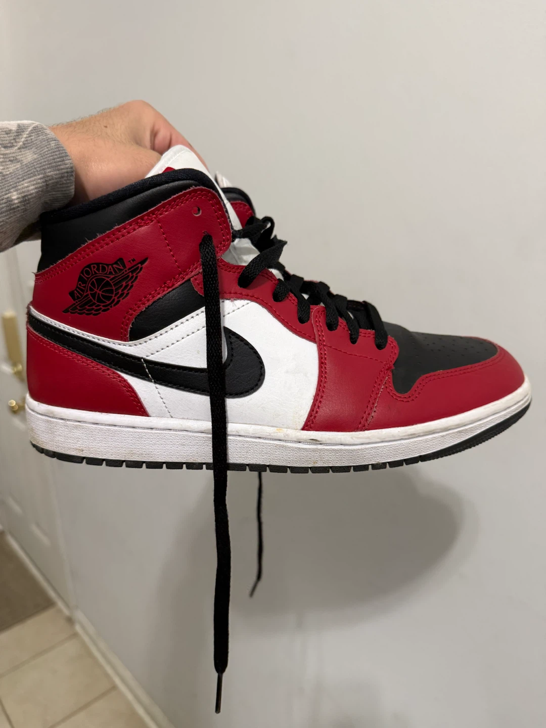 Nike Air Jordan 1 Chicago Black Toe + Crease Protectors