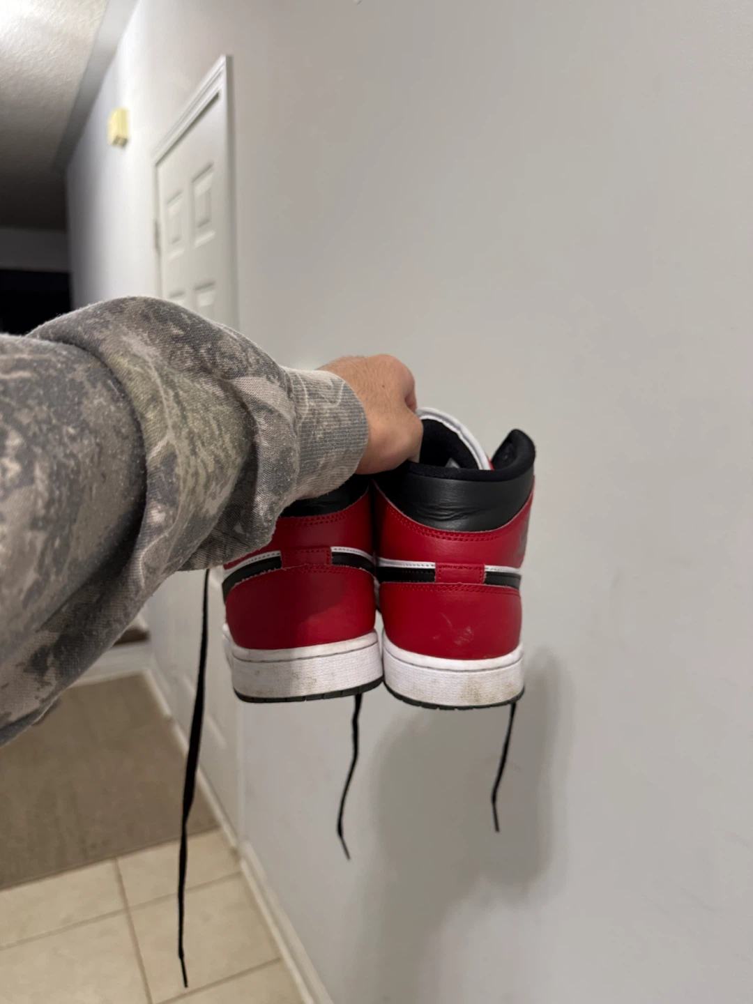 Nike Air Jordan 1 Chicago Black Toe + Crease Protectors - photo 4