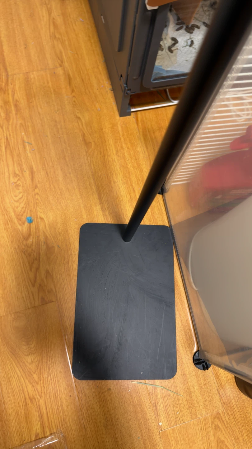 Adjustable Reptile Heat Lamp Stand - photo 5