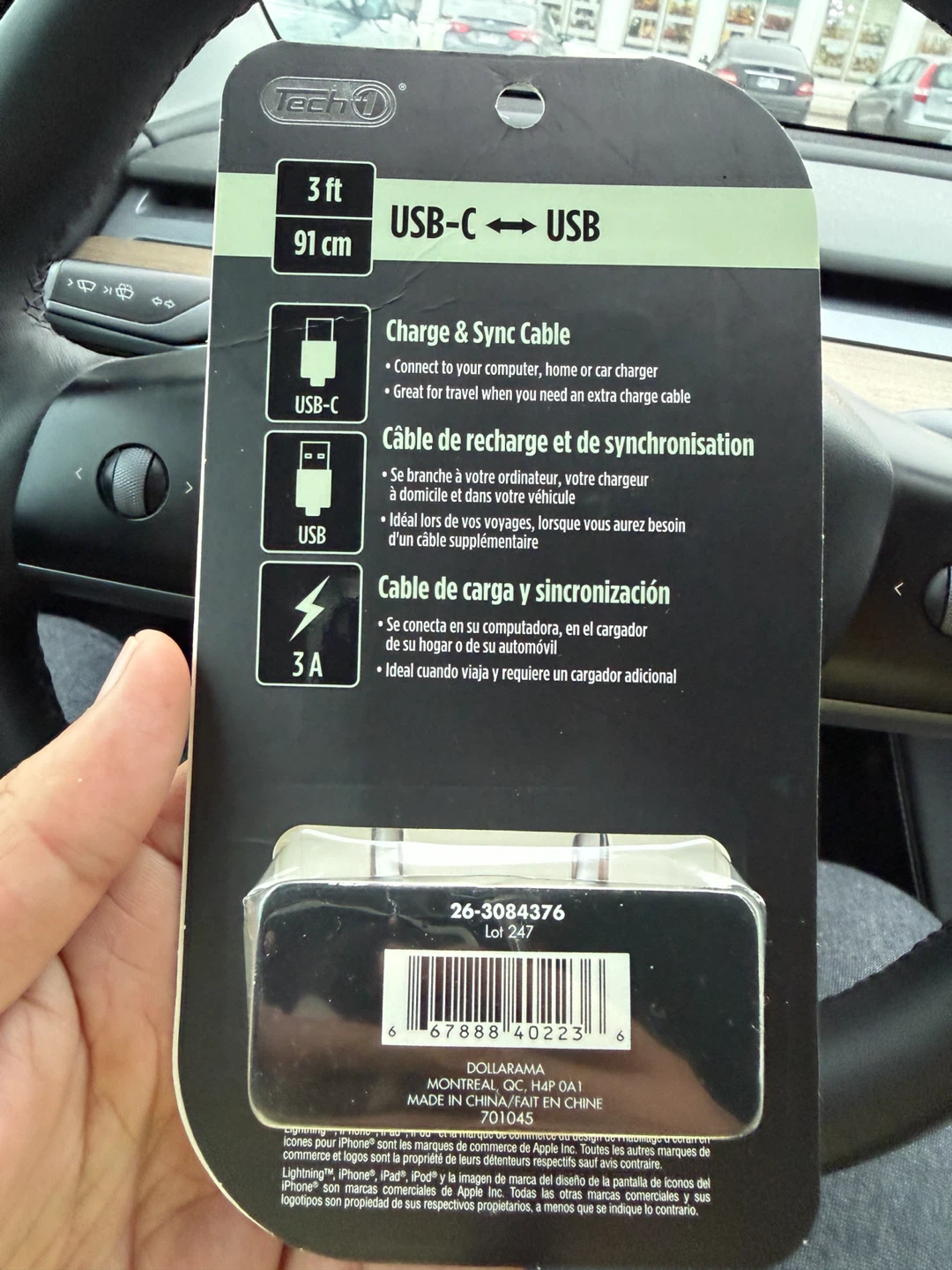 Tech1 USB-C to USB Charge and Sync Cable - photo 2
