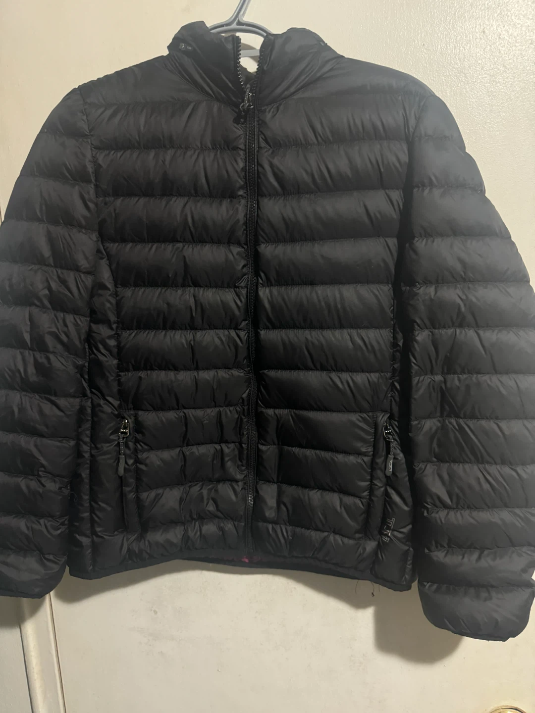 TUMI Packable Puffer Jacket Black