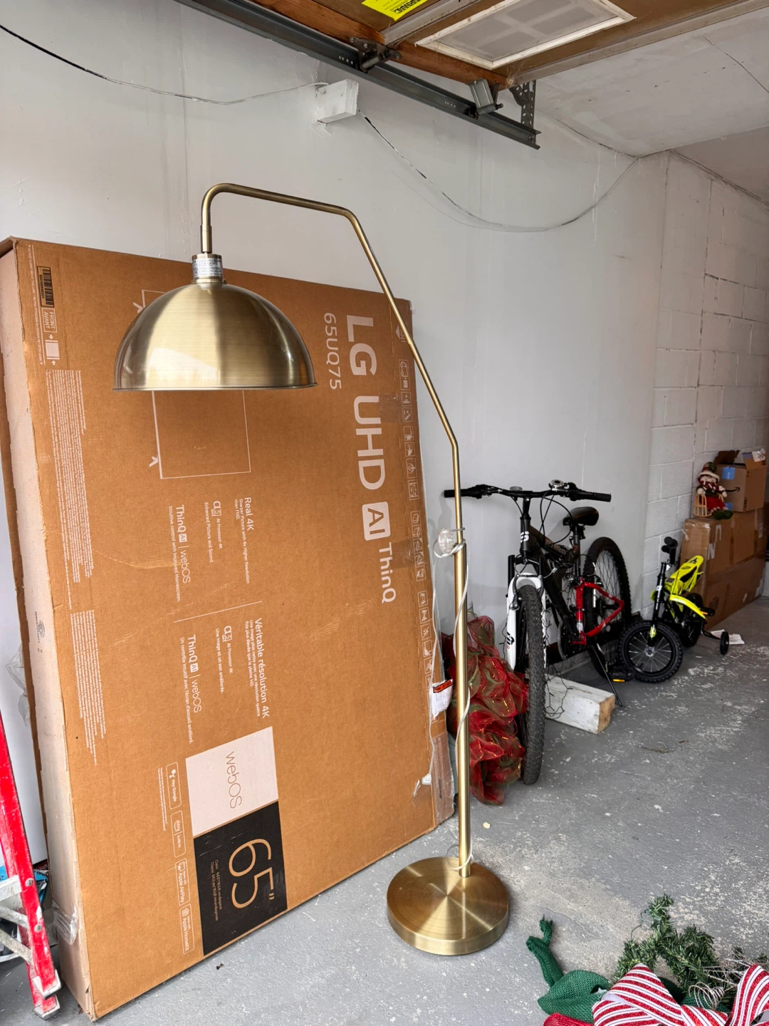 Brushed Brass Arc Floor Lamp - photo 2