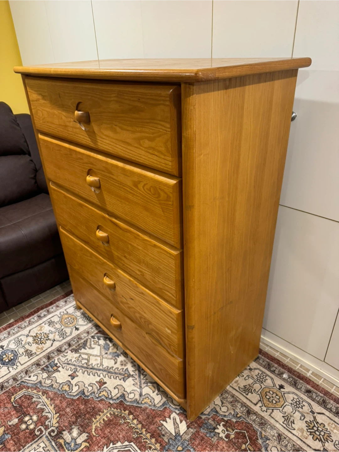 Stanley Furniture 5-Drawer Wooden Dresser - photo 2
