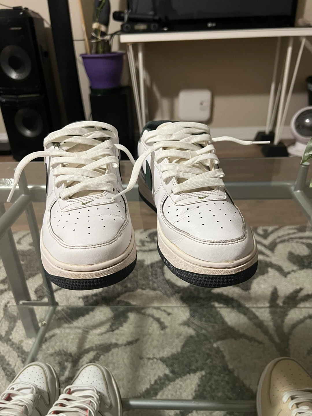 Nike Air Force 1 Low White and Green US5.5 euro38 - photo 3