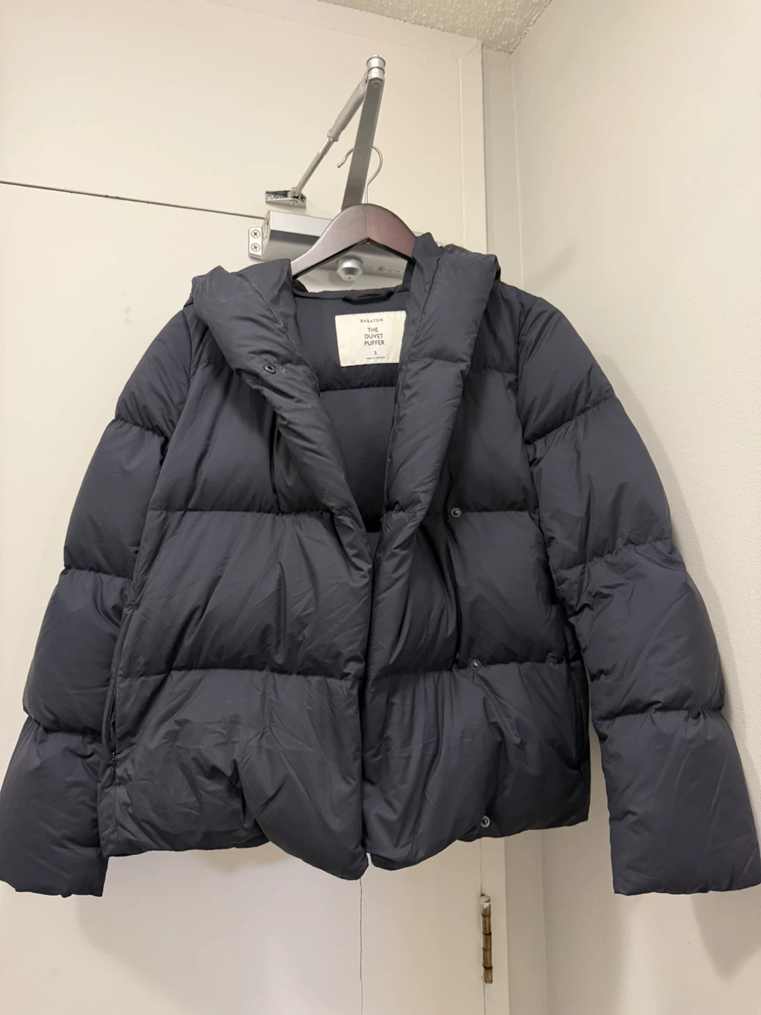 Babaton The Duvet Puffer Jacket Size S