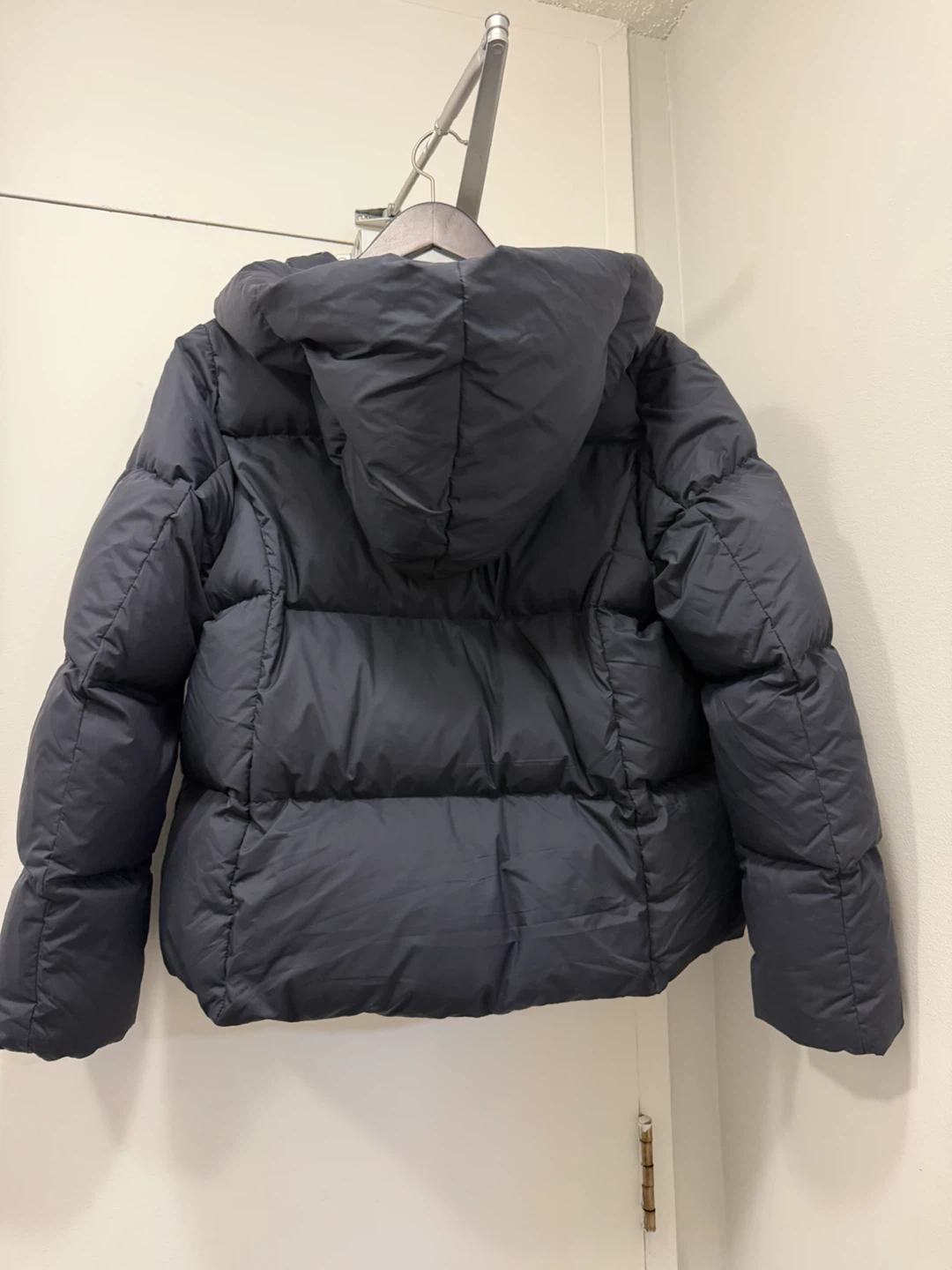 Babaton The Duvet Puffer Jacket Size S - photo 2
