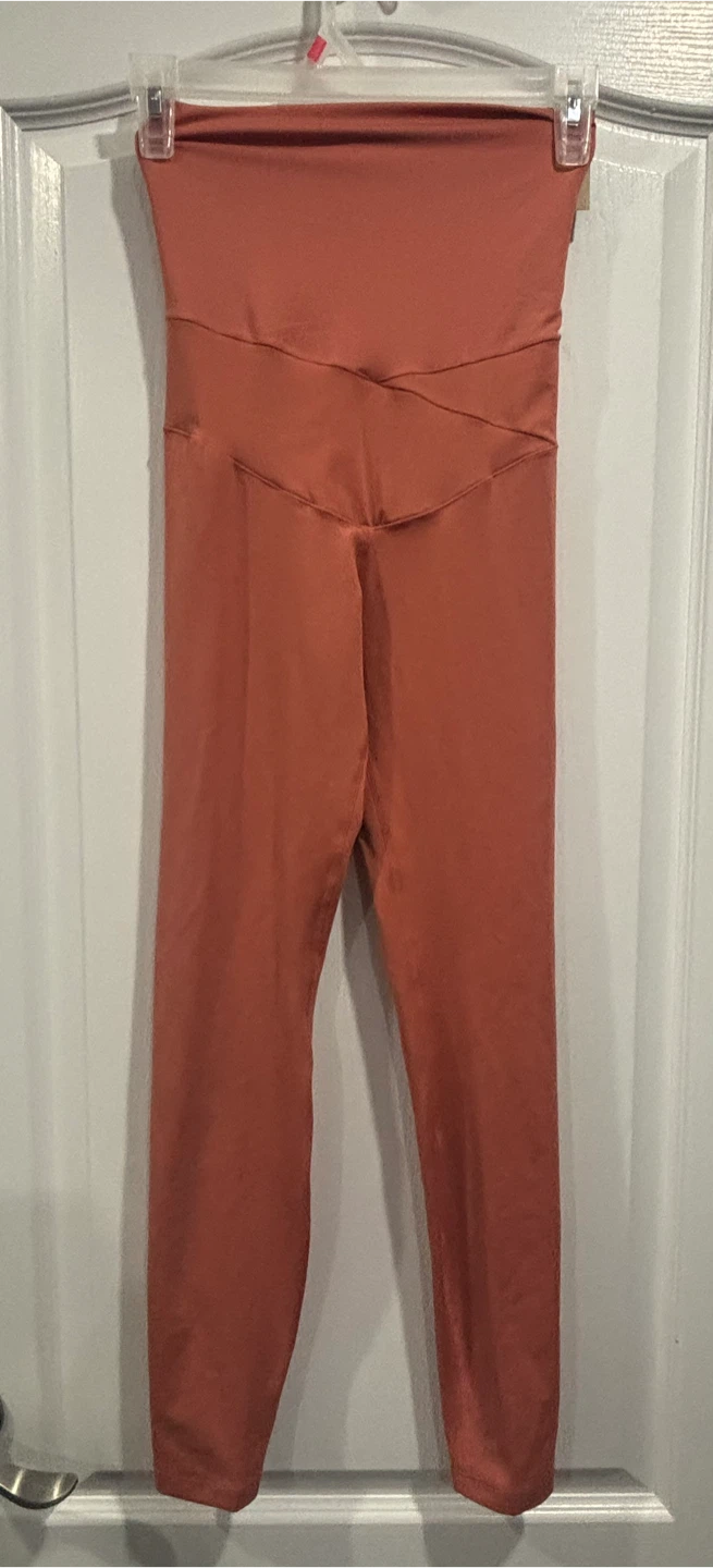 BNWT Womens Nike One High Rise Dri-Fit Leggings - XS