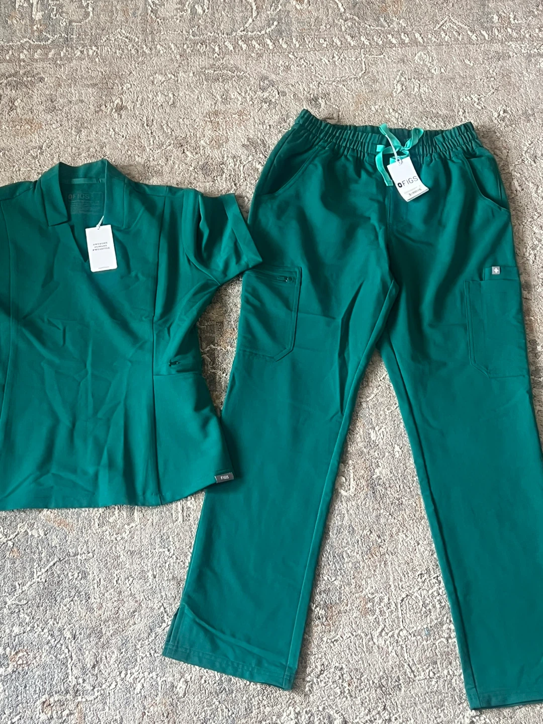 FIGS Scrubs Set - Teal