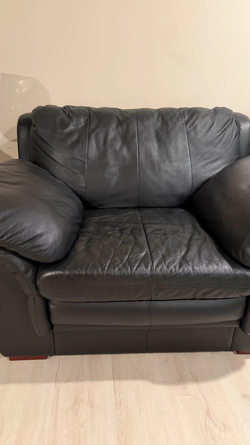 Black Leather Armchair - photo 2
