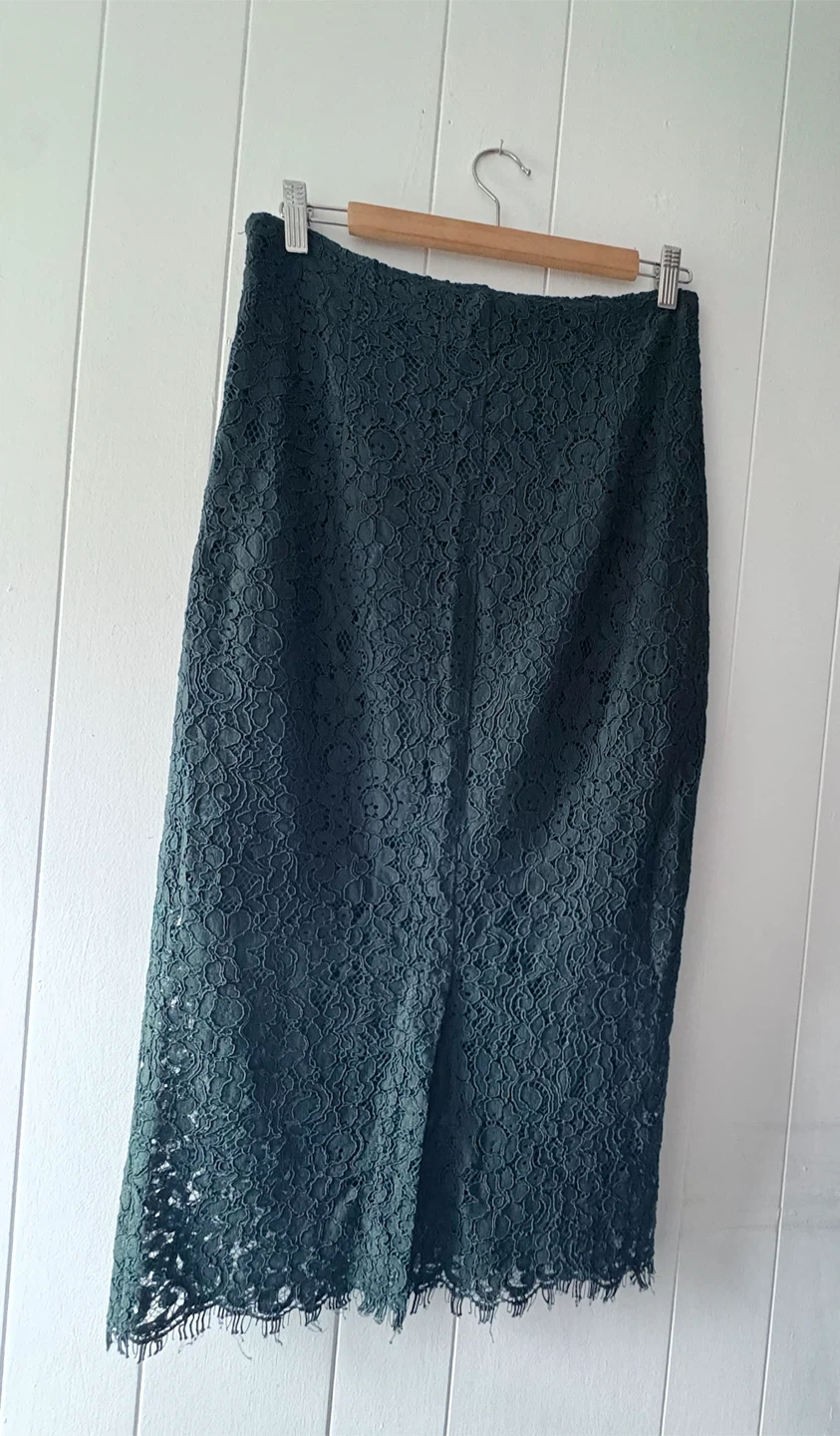 Zara Dark Green Lace Skirt (new with tag ) - photo 4