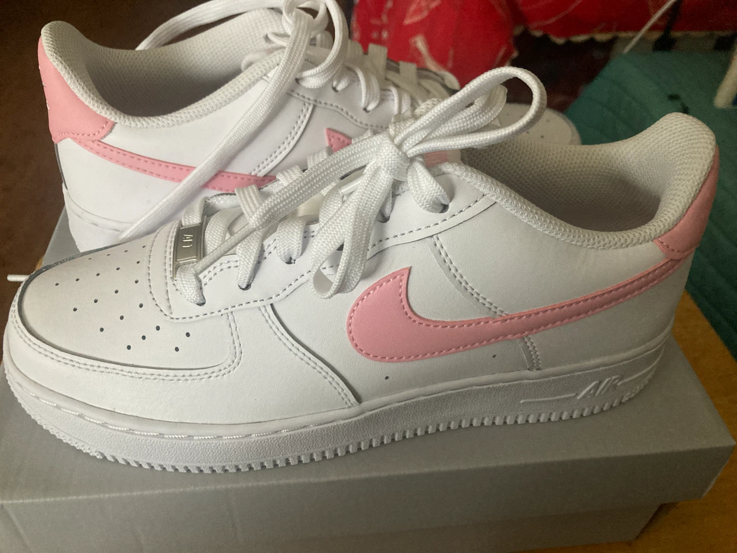 Nike Air Force 1 GS White/Soft Pink Size 7Y