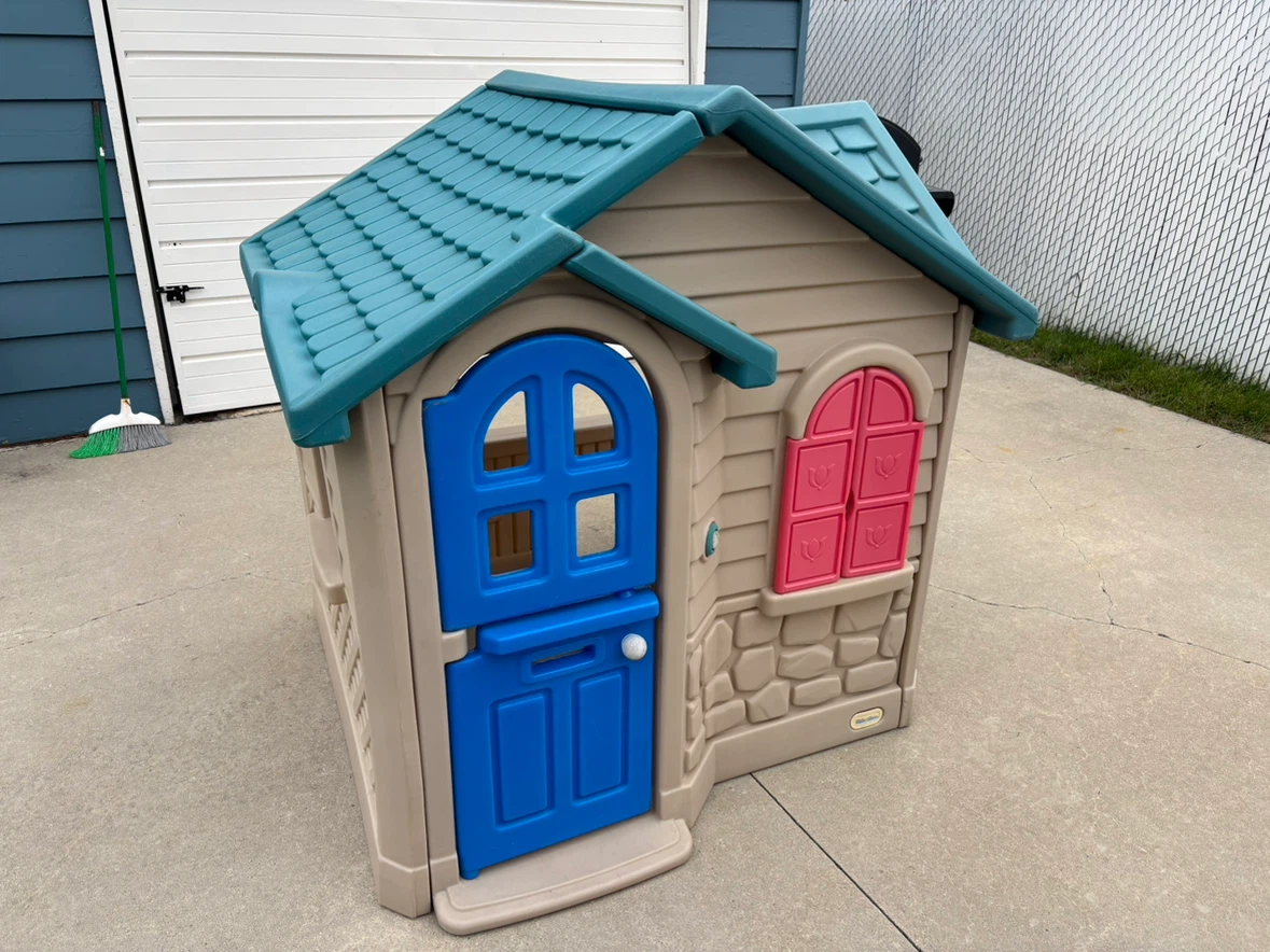Little Tikes Plastic Play House
