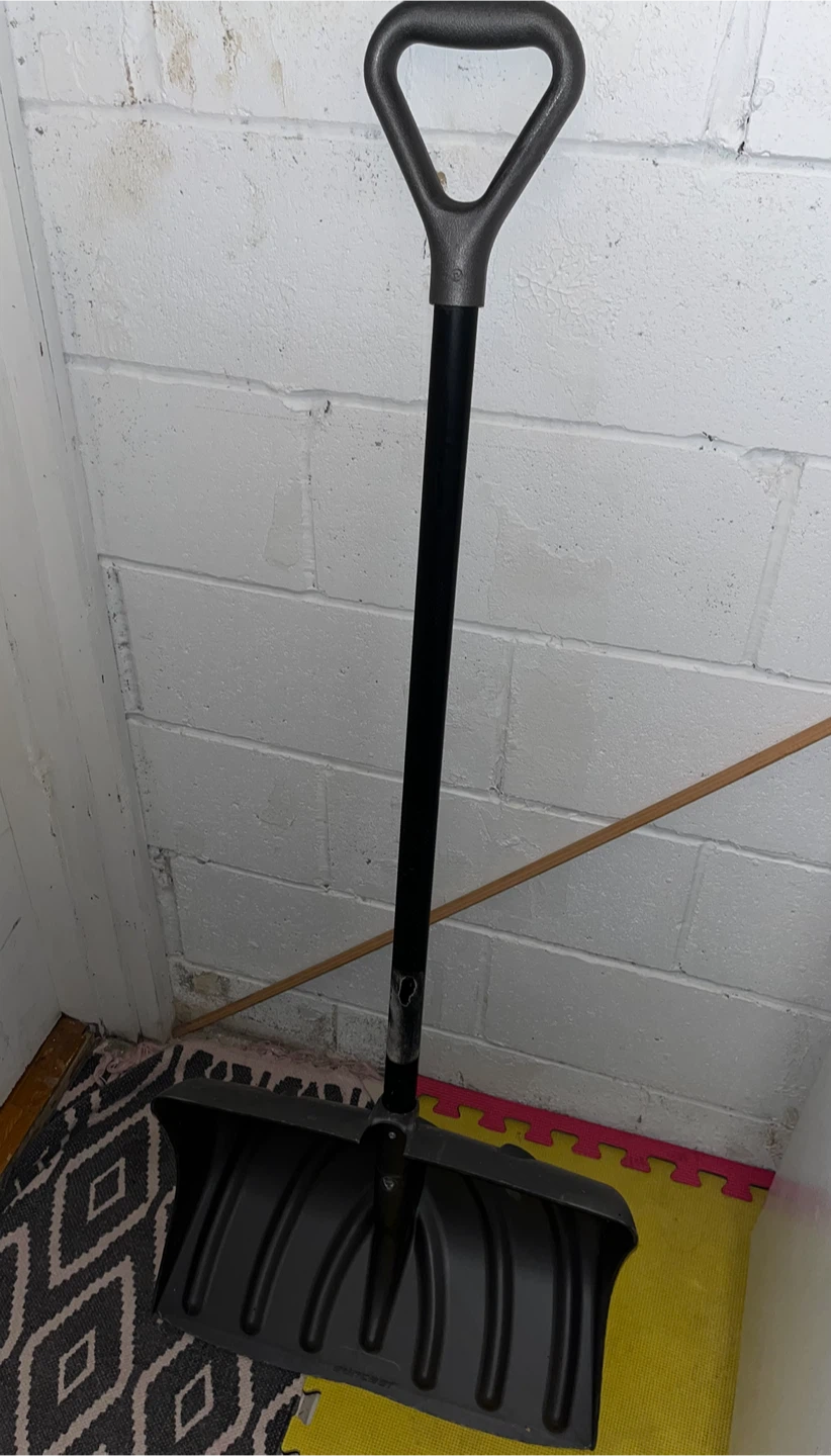 Snow Shovel - photo 3