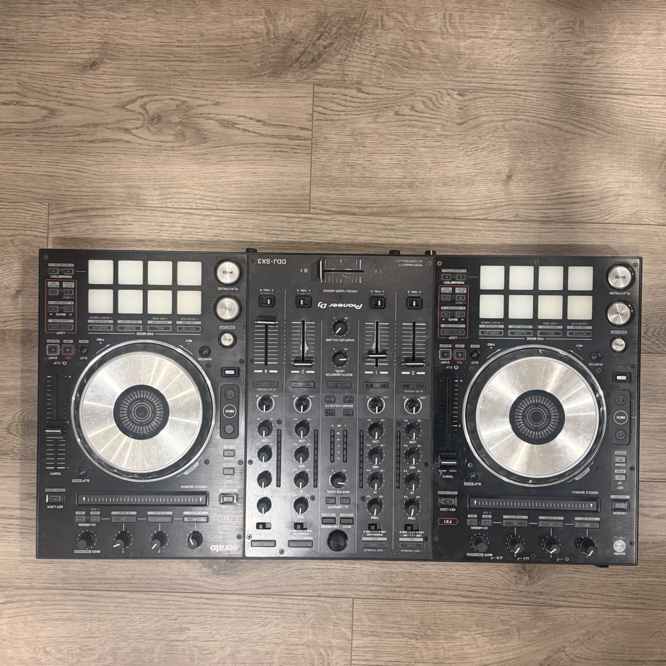 Pioneer DJ DDJ-SX3 DJ Controller