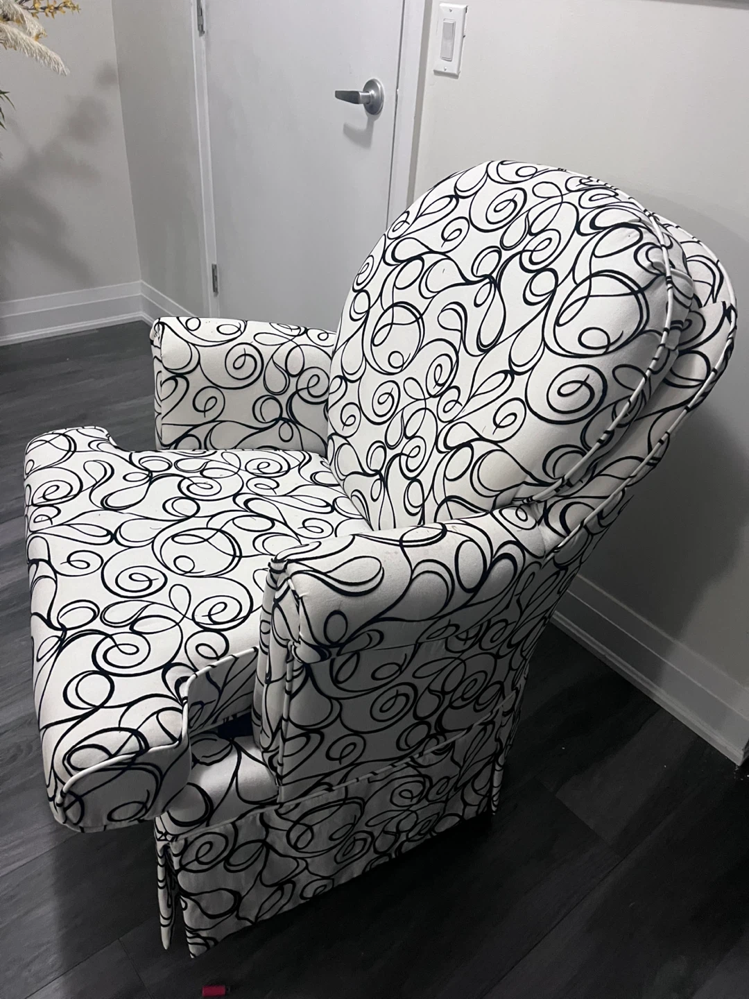 Black and White Patterned rocking Armchair - photo 2