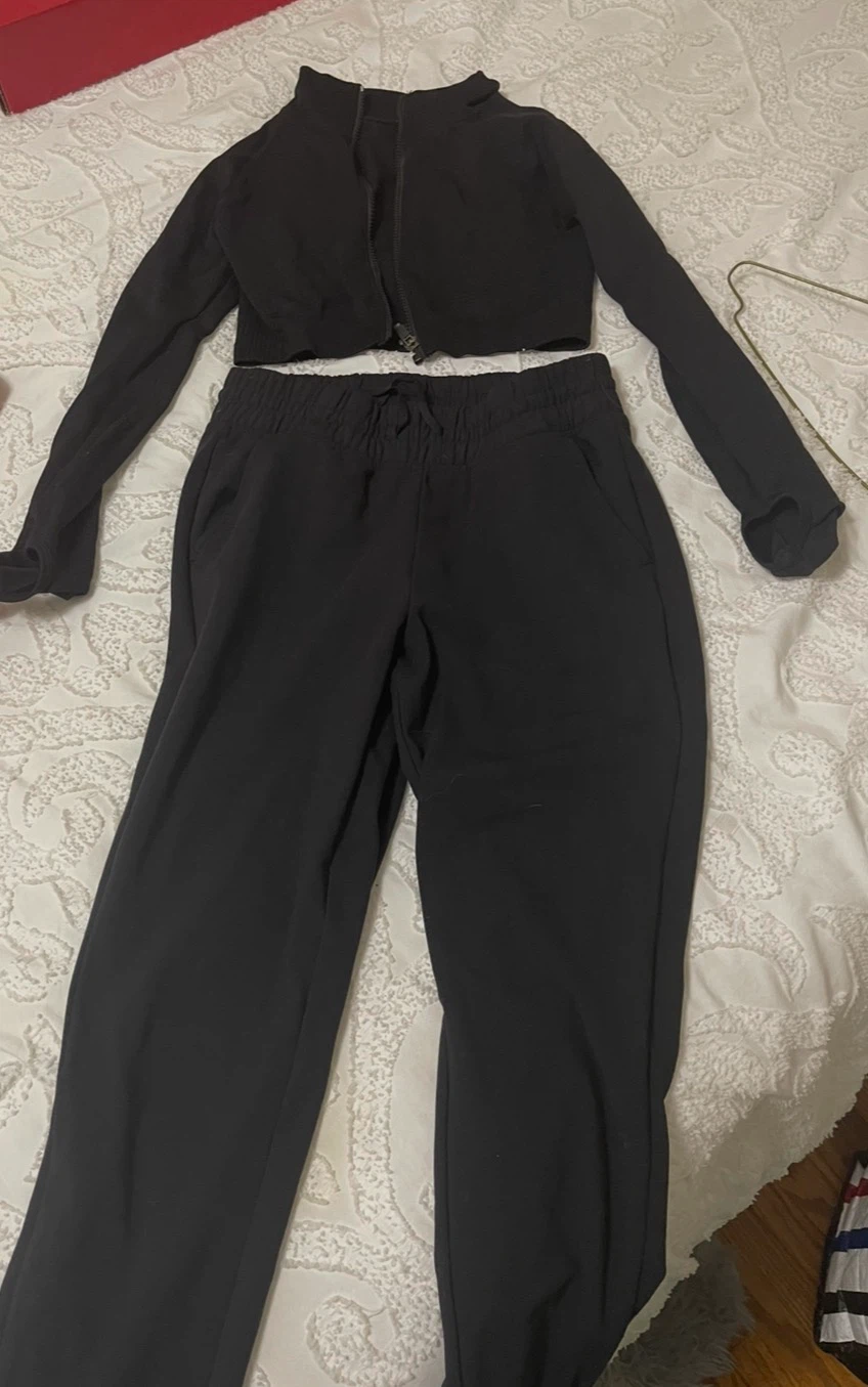 Black Ribbed Zip-Up Jacket and Matching Joggers Set - photo 2