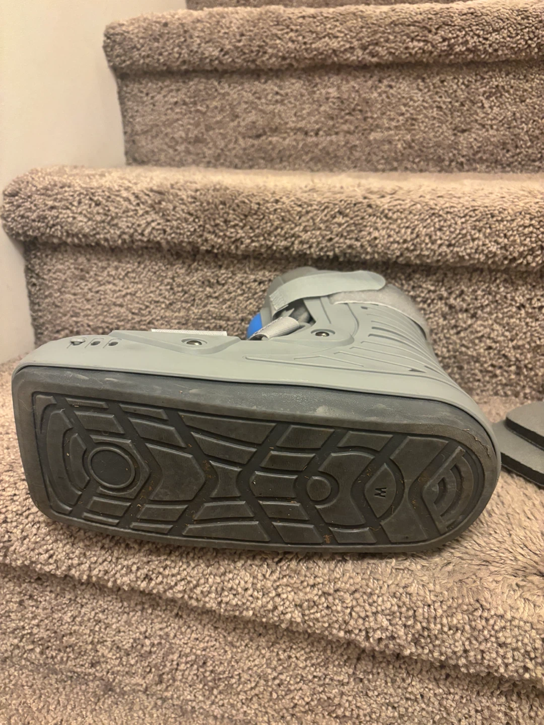 Air Cam Walker Boot - Medium - photo 3