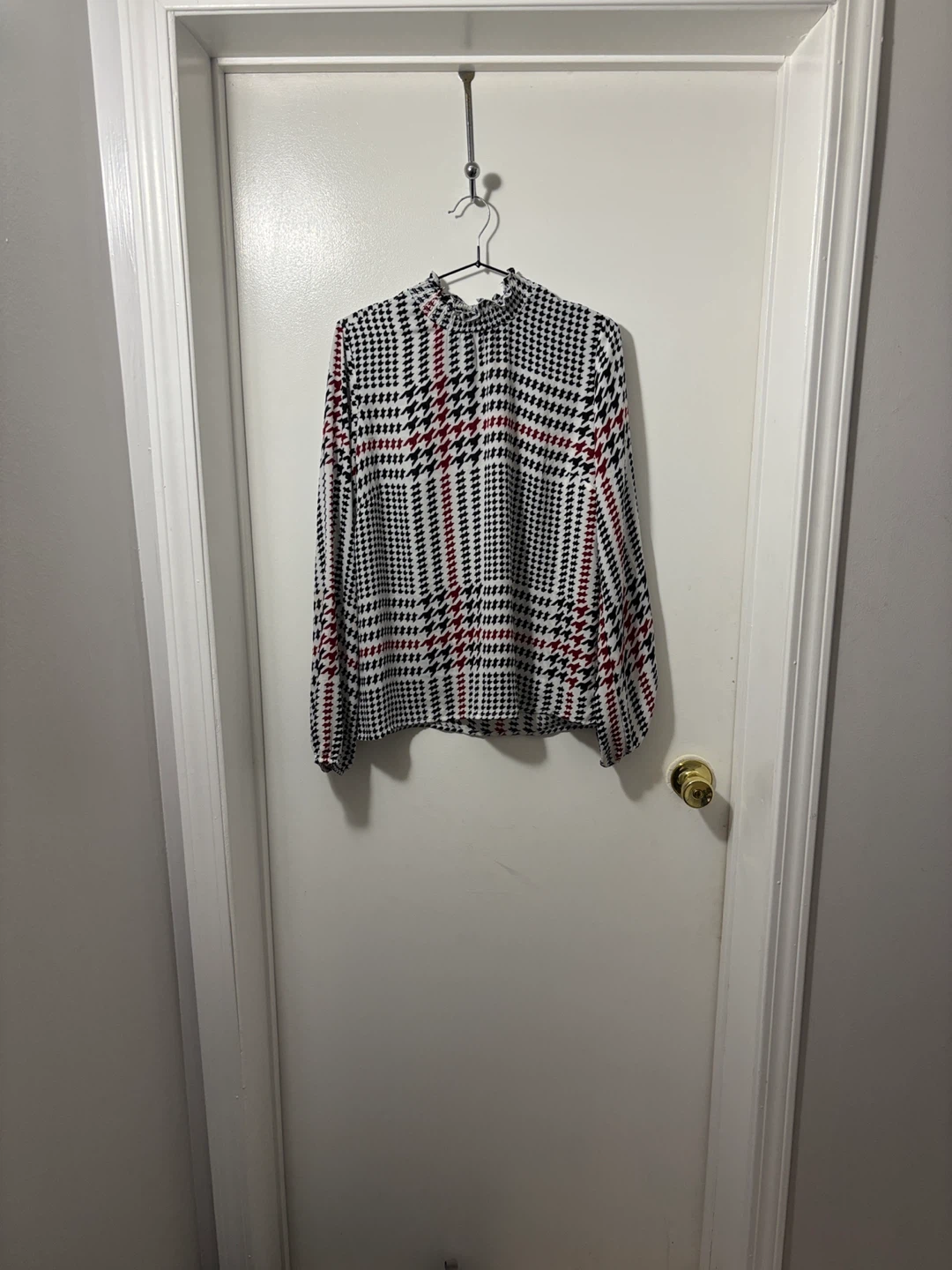 Cleo Houndstooth Pattern Blouse