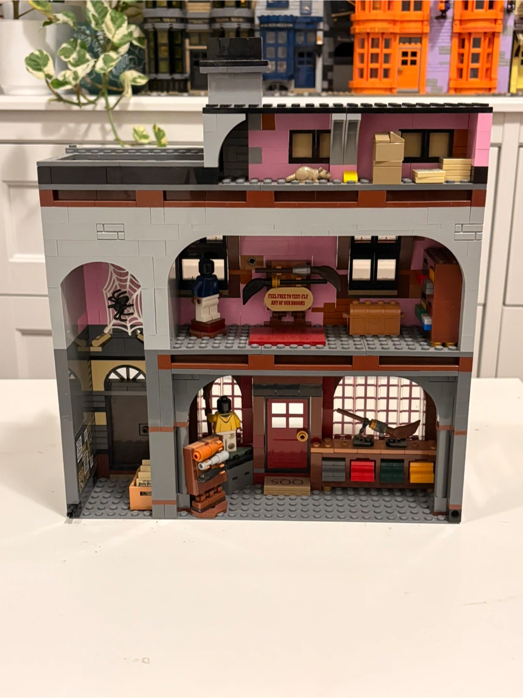 LEGO Diagon Alley 75978 - photo 3