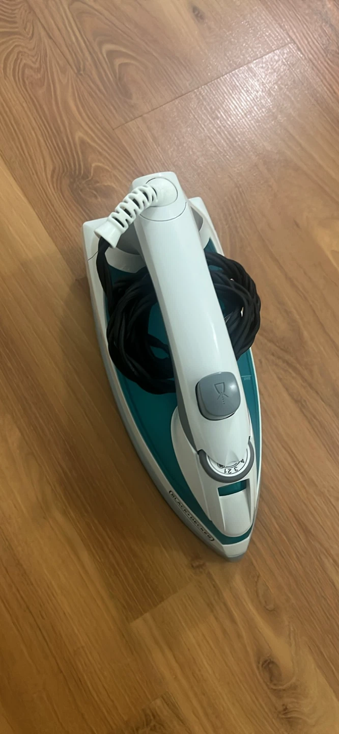 Black & Decker Steam Iron - photo 3