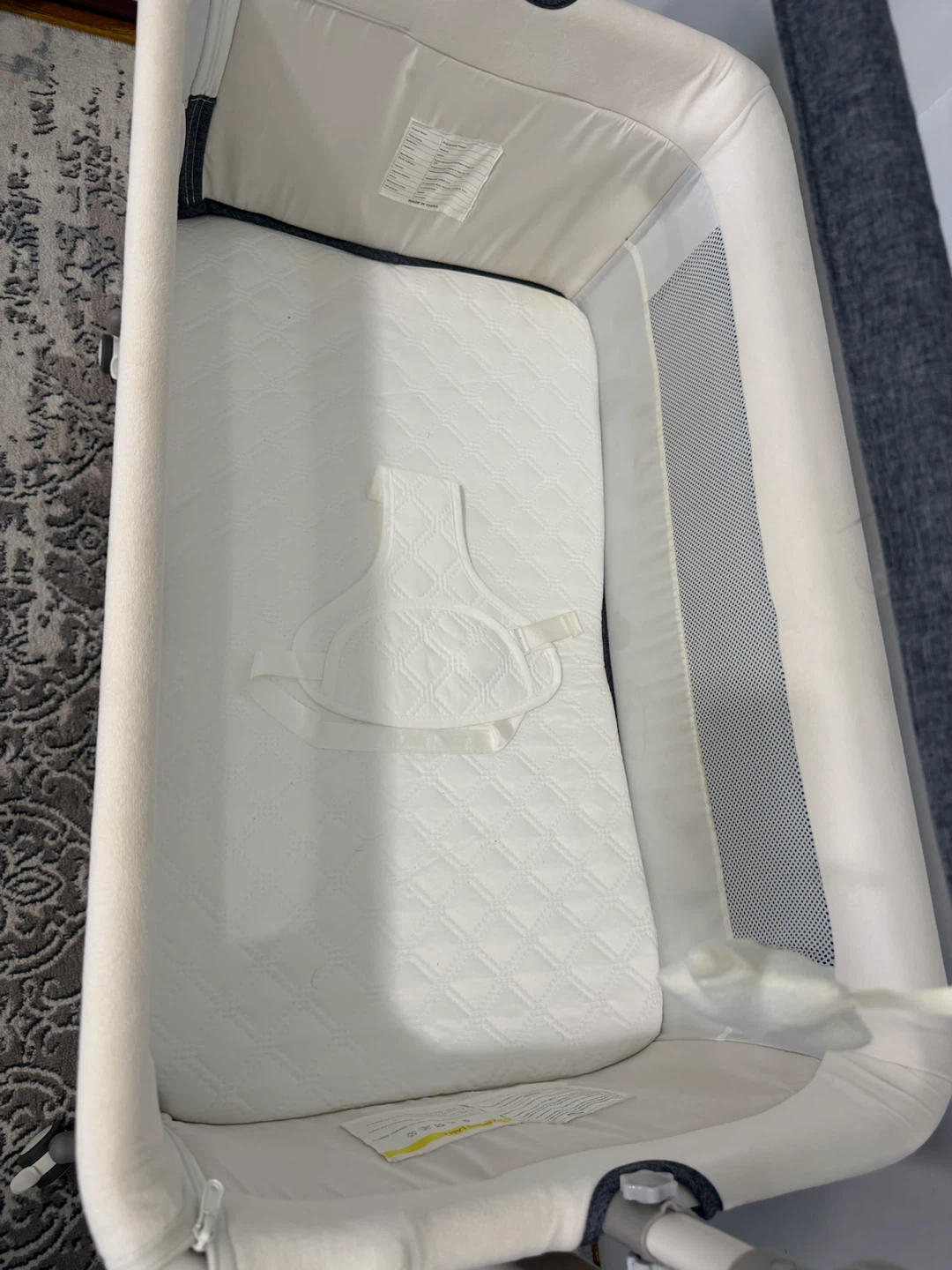 SteAnny Baby Bedside Sleeper Bassinet - photo 2