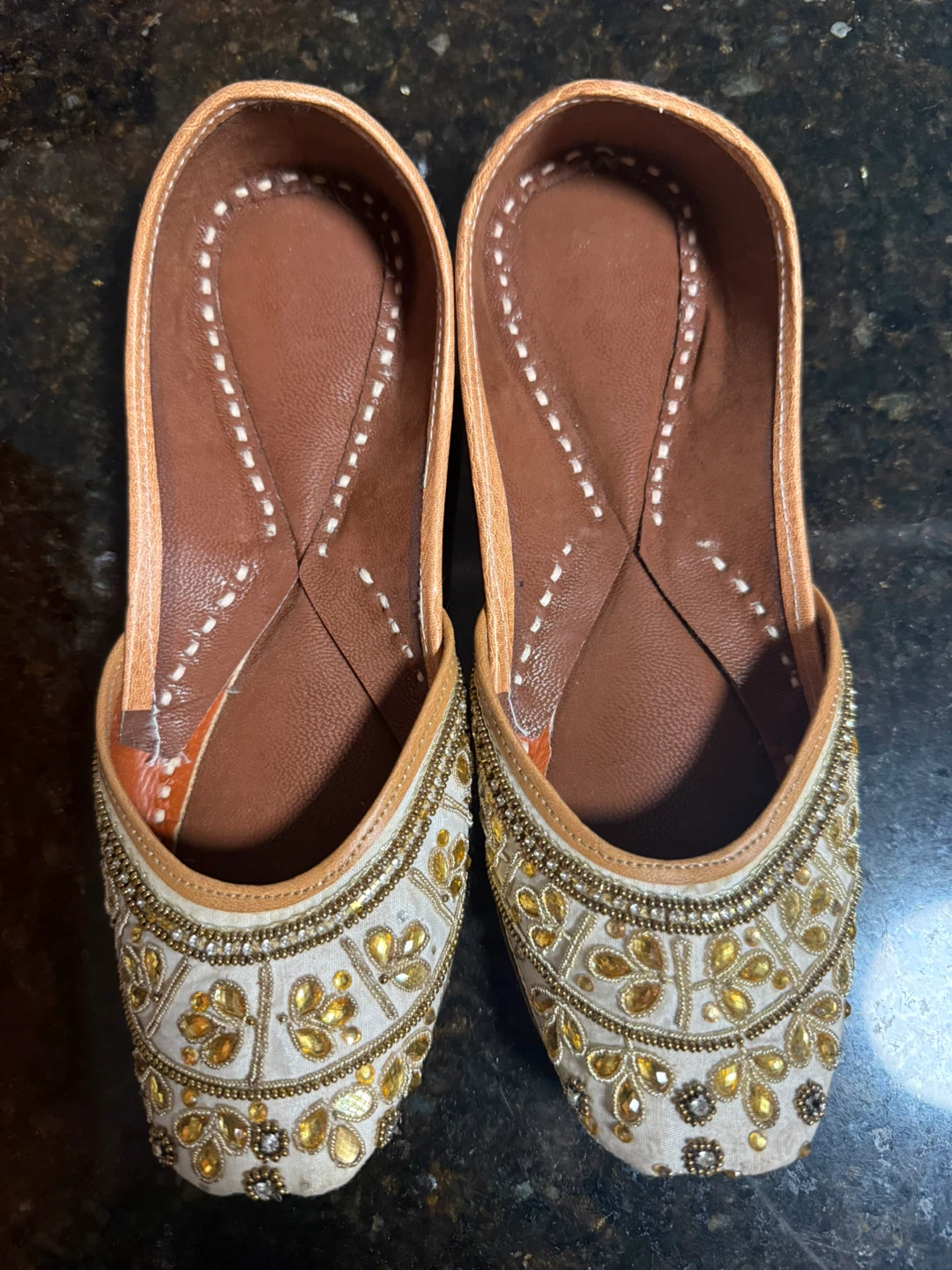 Embroidered Jutti Flats Size 6