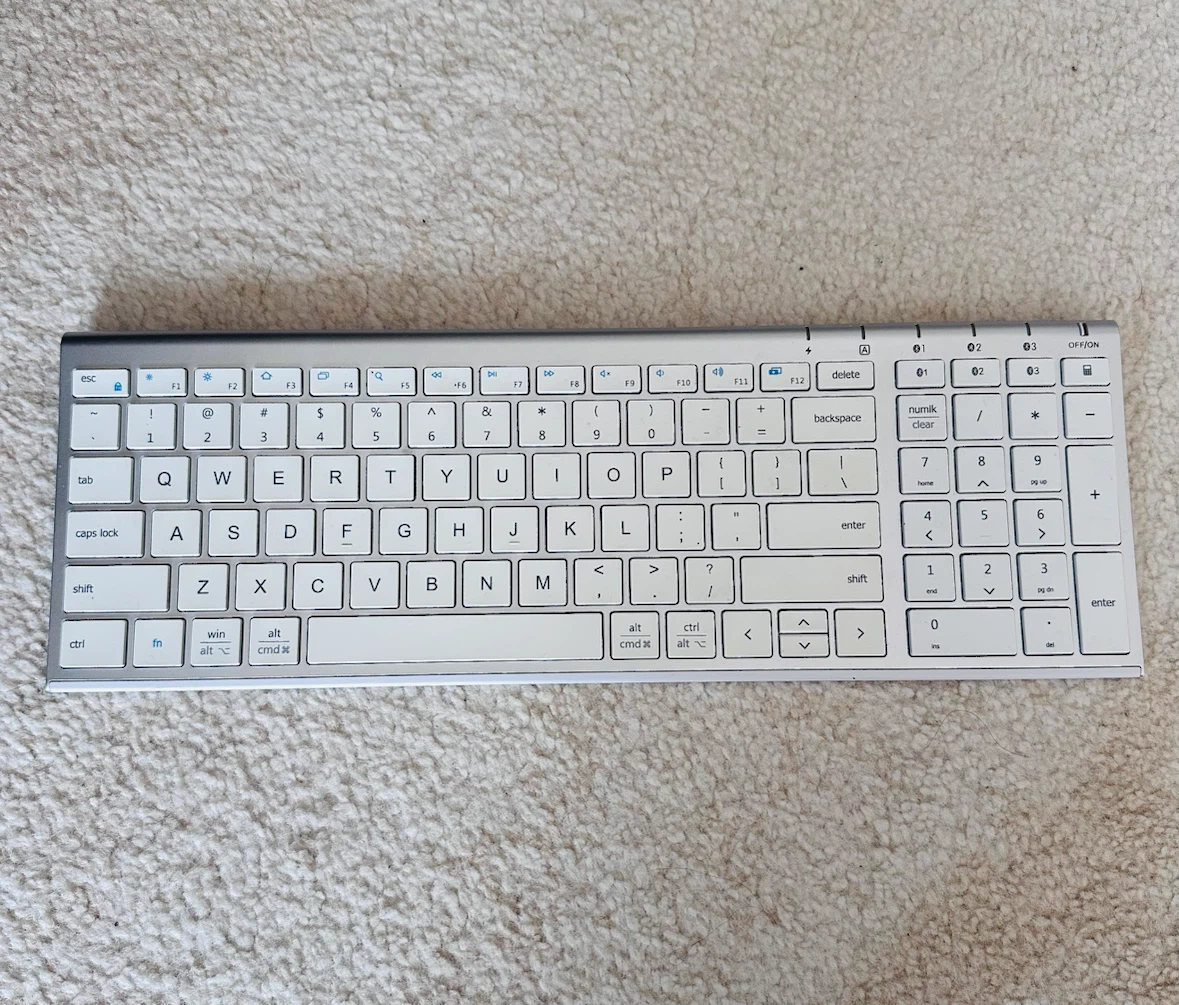 iClever IC-BK10 Wireless Keyboard