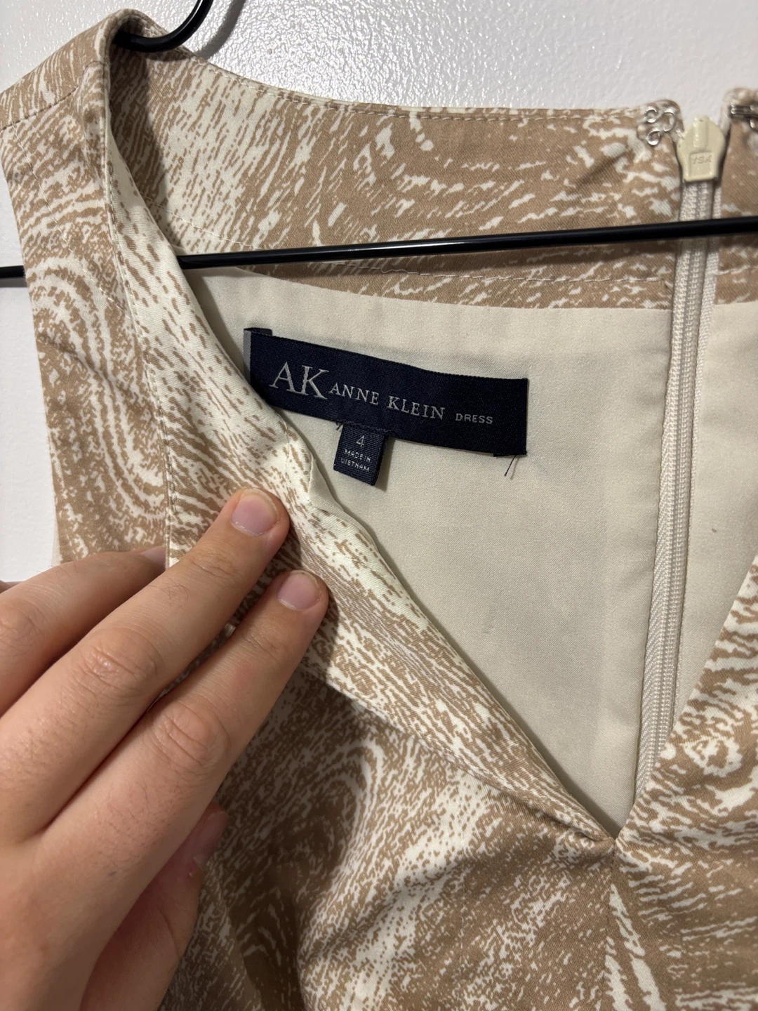 Anne Klein Sleeveless Dress Size 4 - photo 2