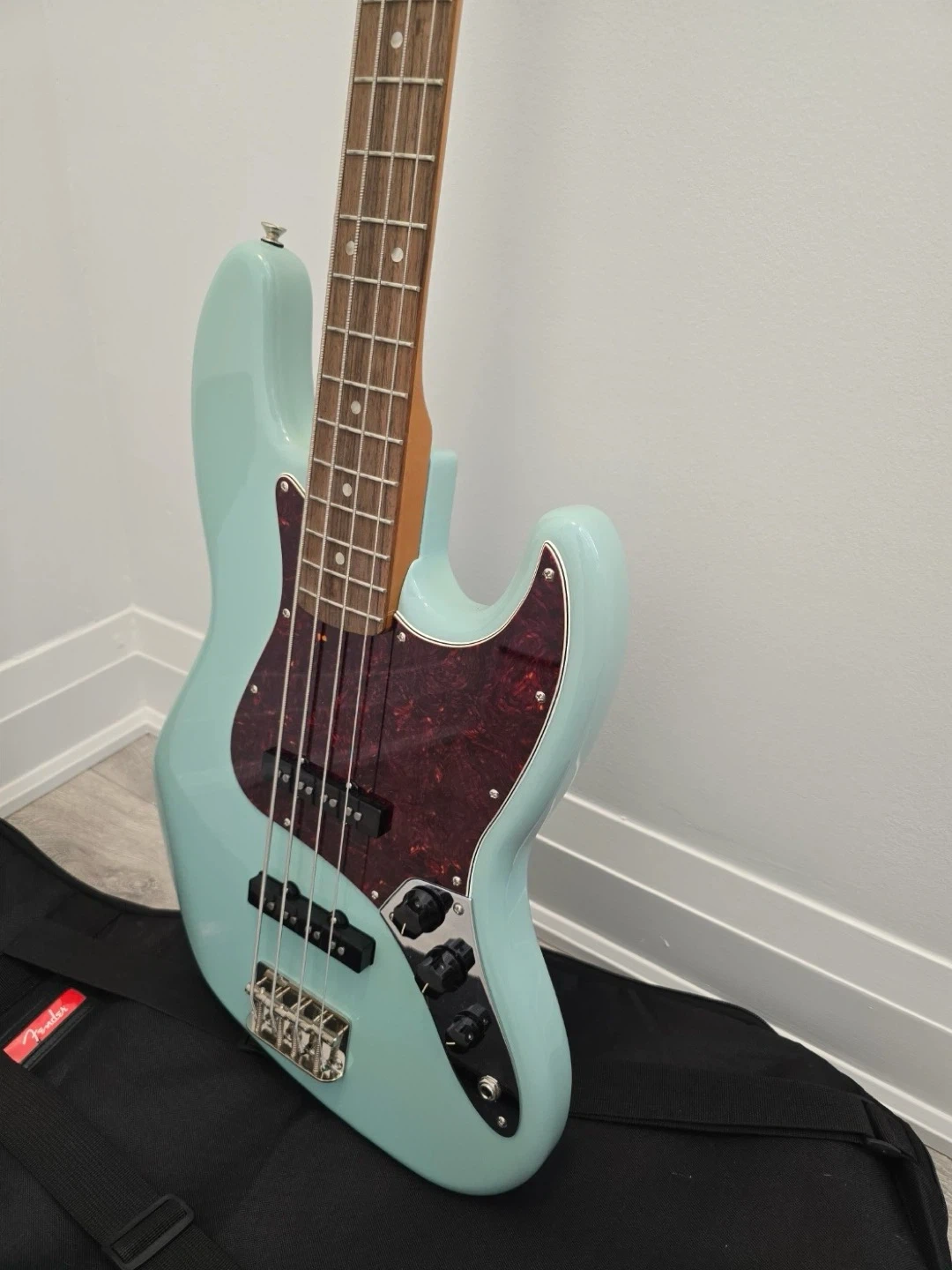 Squier by Fender Jazz Bass - Surf Green - photo 2