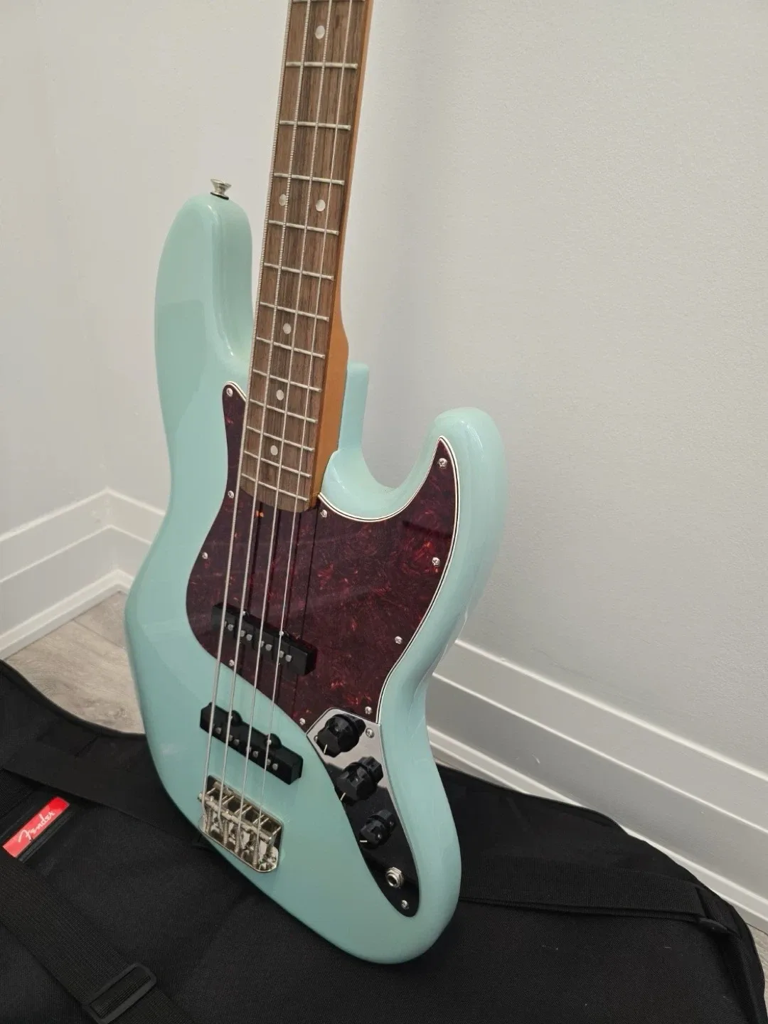 Squier by Fender Jazz Bass - Surf Green - photo 2