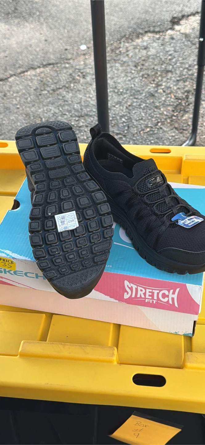 Skechers Stretch Fit Women's Black Sneakers