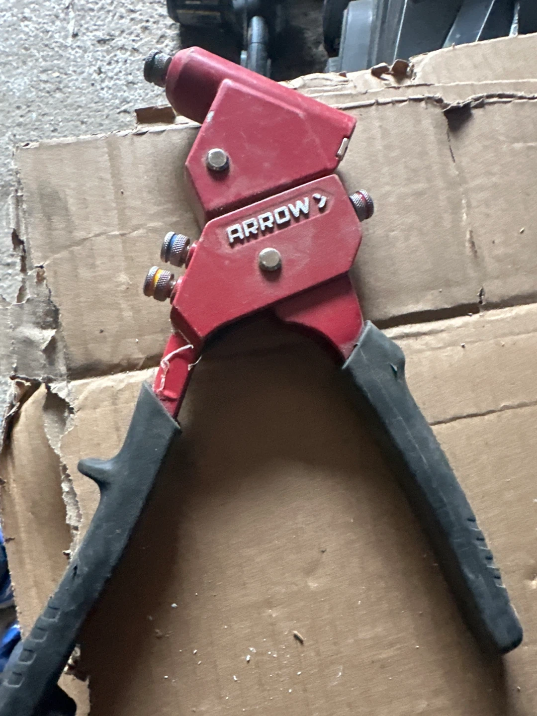 Arrow Rivet Tool