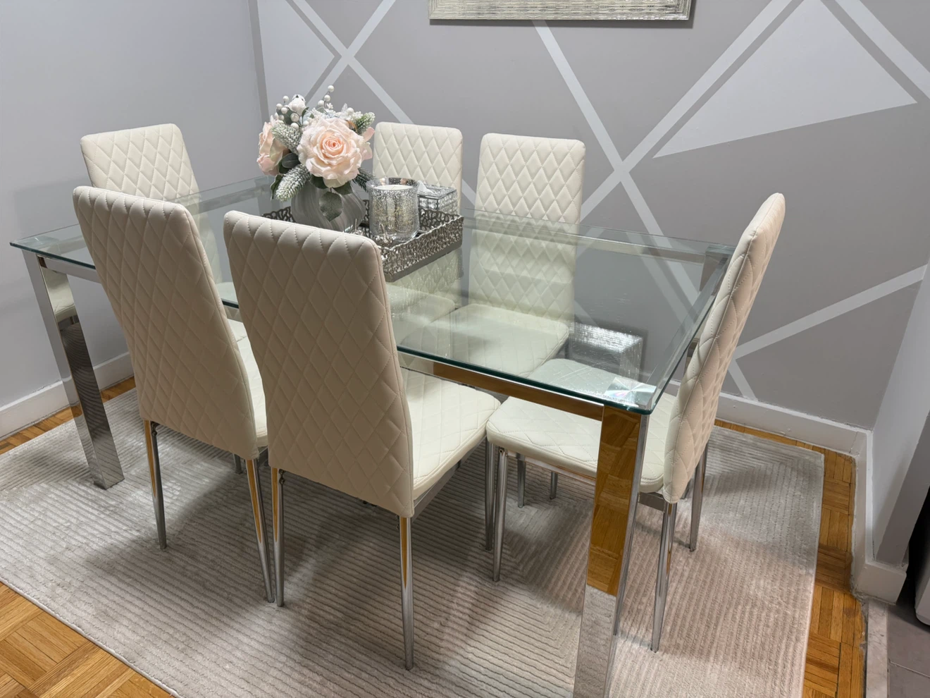 Glass Dining Table with 6 Cream Quilted Chairs - photo 3