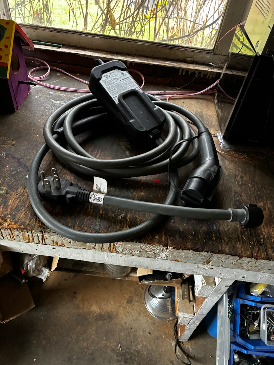 BMW Flexible Fast Charger EVSAUS40A5APAMB