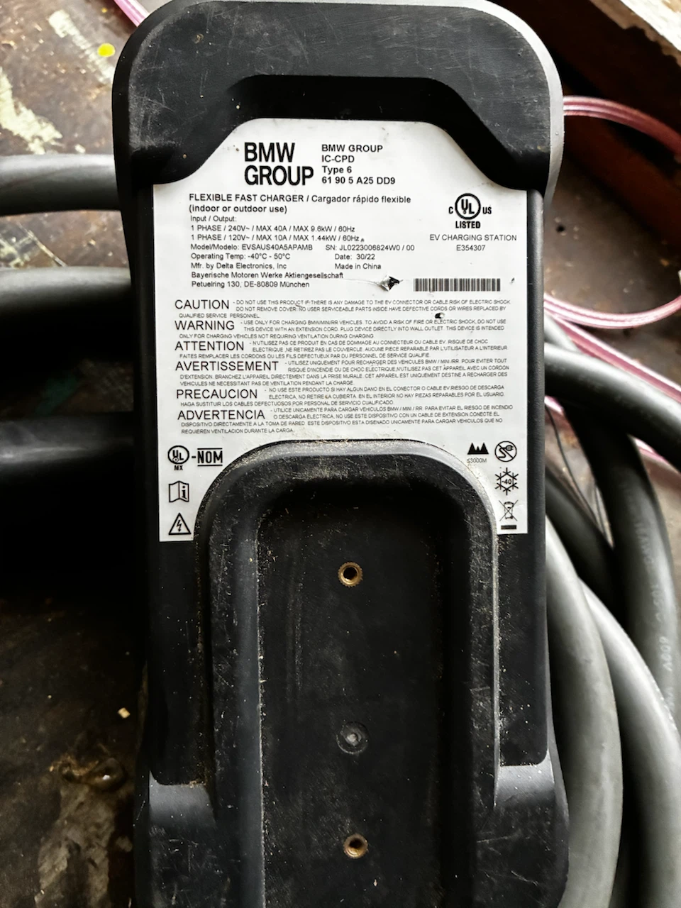 BMW Flexible Fast Charger EVSAUS40A5APAMB - photo 4