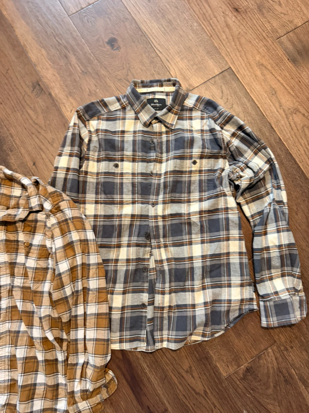 $10 for all! 3 Men's Flannel Shirts - Medium - photo 5